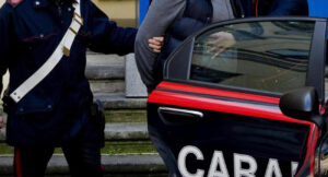 Napoli, arrestati ladri seriali: avevano commesso 6 rapine in 2 ore