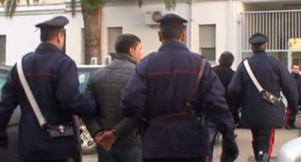 Napoli, arrestato esponente del clan Mallo: decisive le intercettazioni