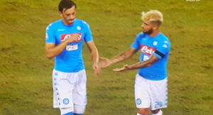 Napoli, arriva il tweet di Gabbiadini: "Momento difficile ma passerà""