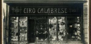 Napoli: chiude uno storico negozio di cappelli, il ricordo del titolare