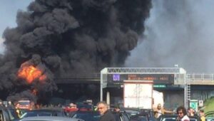 Napoli: incendio Autostrada A1 19 marzo