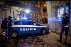 Napoli, incendiati 5 motorini ai Quartieri Spagnoli: ipotesi dolosa