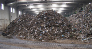 Napoli, individuati i siti per il compostaggio dei rifiuti: sorgeranno a Chiaiano e Napoli Est