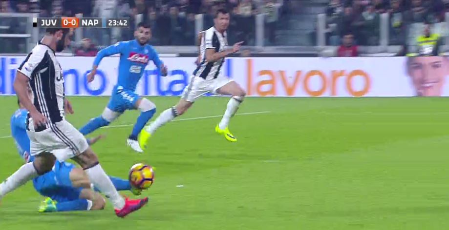 Napoli - Juventus: le curve in promozione ad un costo bassissimo