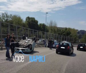 Napoli: paura per un incidente sul raccordo Pianura-Vomero
