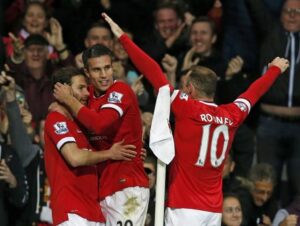 Napoli, per sostituire Gonzalo Higuain si è offerto anche Van Persie