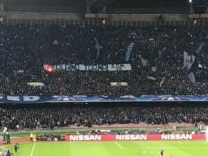 Napoli - Real Madrid: la protesta della curva B contro De Laurentiis