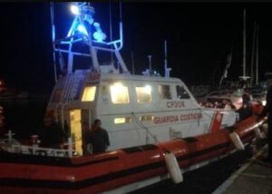 Napoli, rinvenuto cadavere di un sub al Molo Beverello