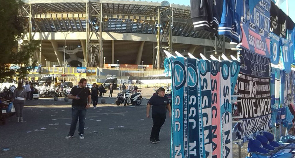 Napoli, una rosticceria dedica i suoi panini ai campioni del Napoli