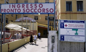 Napoli, violenza all'Università: rissa tra un inserviente e un uomo