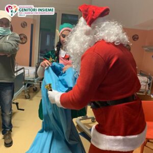 Napoli, Pausilipon: Arriva Babbo Natale tra le corsie di Oncologia Pediatrica