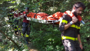 castellammare di stabia ragazzo impiccato