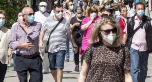 Coronavirus, mascherina obbligatoria se si passeggia ma non se si fa jogging