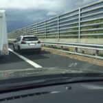 Odissea sulla Napoli-Roma: traffico in tilt da ore. Corsia d'emergenza presa d'assalto