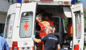 Panico nel centro scommesse a Pozzuoli, aggressione con pistola per 5 euro