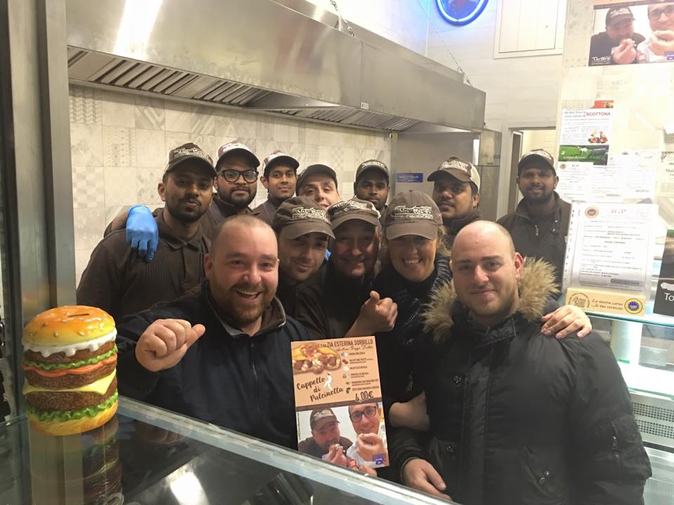 Paninoteca Tortora apre nuovo locale a Chiaia