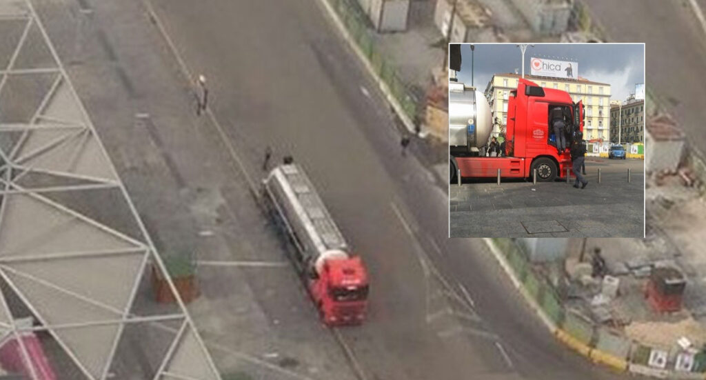 Paura a Napoli, scatta l'allarme: autocisterna sospetta a Piazza Garibaldi