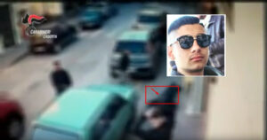 Giovane calciatore colpito alla testa da un proiettile, le immagini drammatiche: guarda il VIDEO