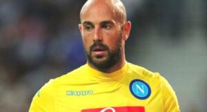 Pepe Reina: moglie ricoverata d'urgenza, il portiere passa la notte in ospedale
