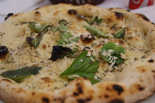 Pizza Mastunicola, la ricetta della prima pizza napoletana