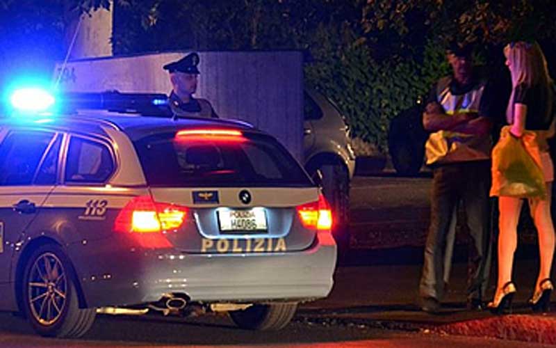 Benevento, scoperta la "Casa dell'amore": arrestati un uomo e una donna