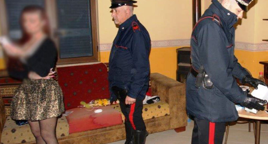 Pompei, scoperto e sequestrato l'"hotel" illegale del sesso