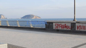 Pozzuoli, ragazza si suicida lanciandosi sugli scogli