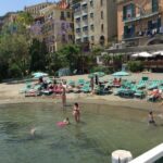 Pranzo a mare: tutti i posti dove mangiare e prendere il sole a Napoli e in provincia