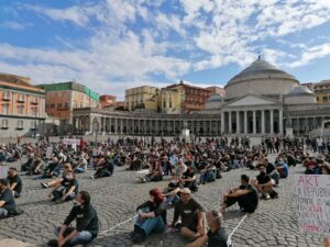 Manifestazione in piazza Plebiscito per operatori spettacolo