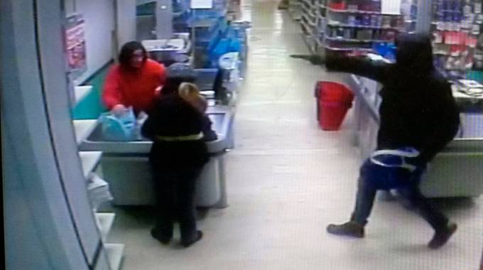 rapina decò secondigliano