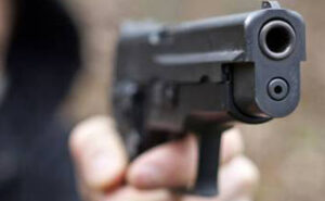 Giugliano, rapina a mano armata: vittima un noto imprenditore