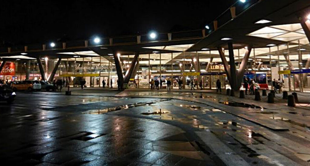 Rapina una turista a Piazza Garibaldi ma viene arrestato da un Carabiniere in borghese