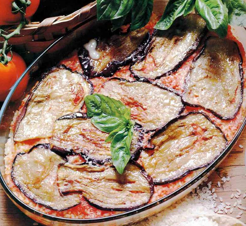Ricetta parmigiana di melanzane: la tradizione napoletana in tavola