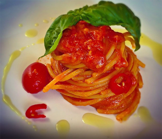 Ricetta spaghetti allo scarpariello: la semplicità diventa bontà