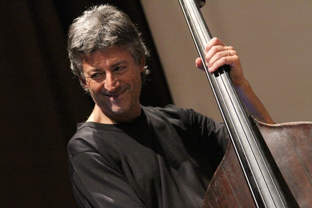 Rino Zurzolo, storico musicista di Pino Daniele, ricoverato: è grave