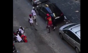 Rissa e violenza al Vasto, extracumunitario accoltellato con colli di bottiglia