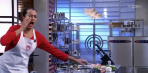 Roberta Capua si brucia in diretta tv, dramma per la conduttrice napoletana