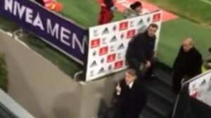 Roberto Mancini jetta 'a pretella 'e nasconne a manella!