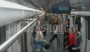 Roma, aggressione in metro: il video del pestaggio
