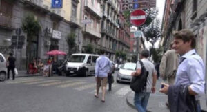 Rupert Everett a Napoli, il divo di Hollywood sta girando il film su Oscar Wilde