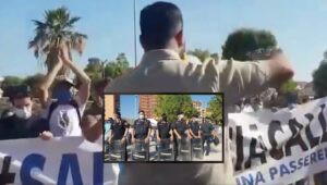 Salvini a Mondragone, tensioni e proteste contro il leader della Lega: "Sciacallo!"