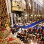 Miracolo di San Gennaro, il Duomo è pieno, c'è grande attesa tra i fedeli