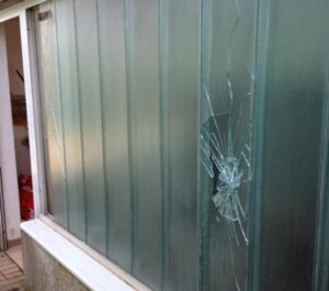 San Giovanni Bosco: parenti di una donna morta distruggono tutto