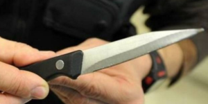 Scampia, si scaglia contro figlio minore con un coltello. Arrestato per tentato omicidio