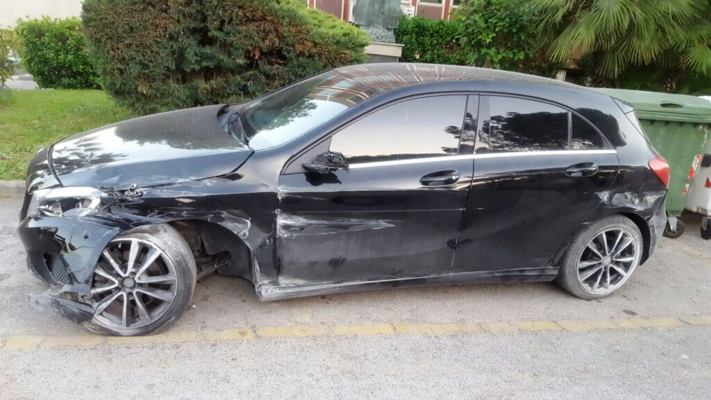 Schianto in Circumvallazione, soccorso e arrestato affiliato al clan Cutolo nel Rione Traiano: era armato