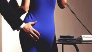 "Se fai sesso con me non ti licenzio": la proposta scandalosa alla dipendente