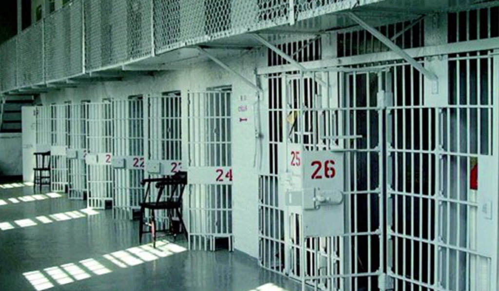 Sequestrati cellulari in carcere, erano utilizzati dai detenuti per comunicare con l'esterno