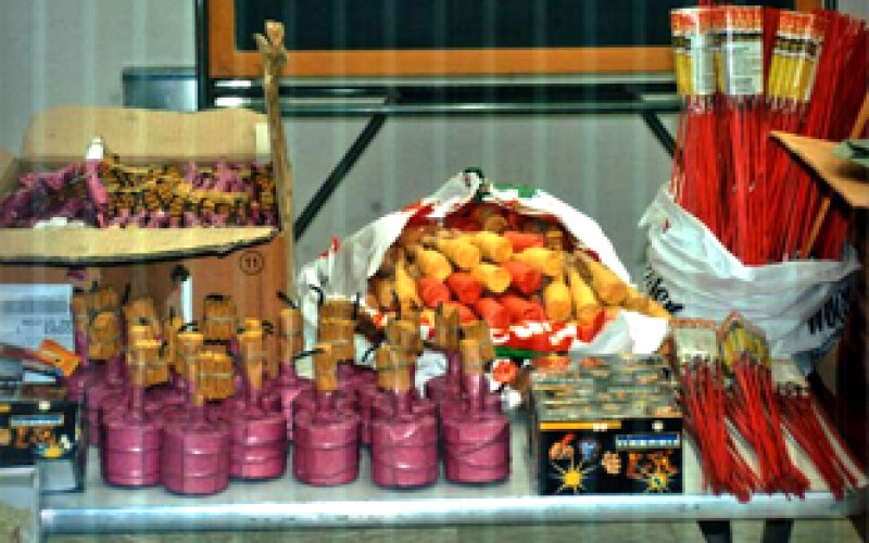 sequestro fuochi castellammare