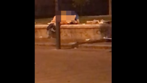 Scandalo a Caserta, sesso per strada a due passi dalla zona della movida
