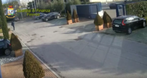 spari contro auto imprenditore giuglianese